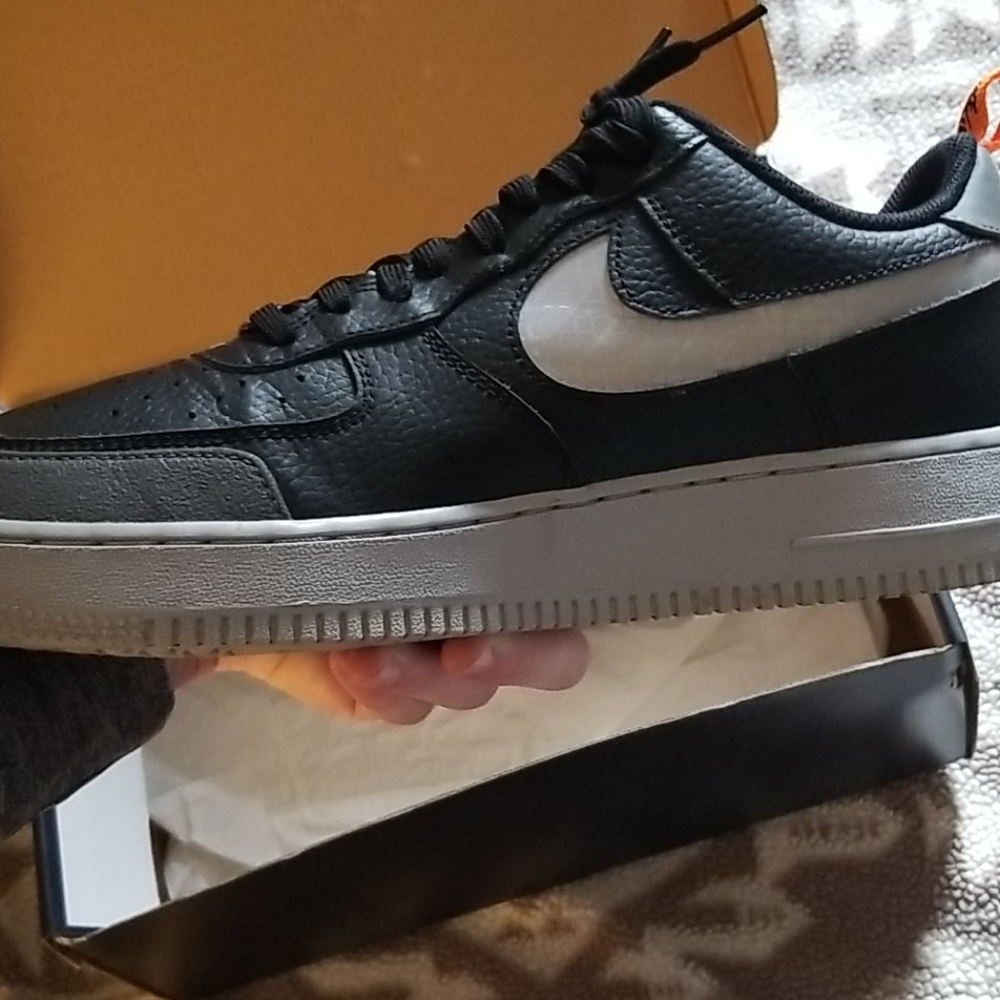 Air force one - Picture 3 of 3